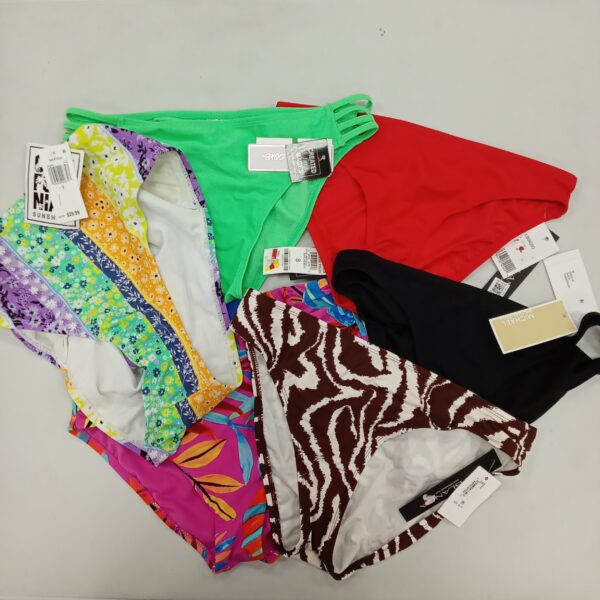 LADIES SWIMWEAR SMALL LOT, SHELF PULLS, 5522154, 81 units, PA image 7