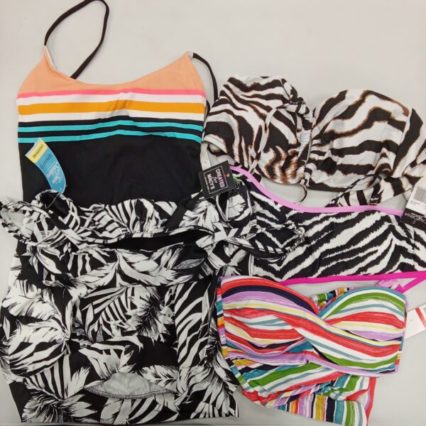 LADIES SWIMWEAR SMALL LOT, SHELF PULLS, 5522159, 64 units, PA image 9