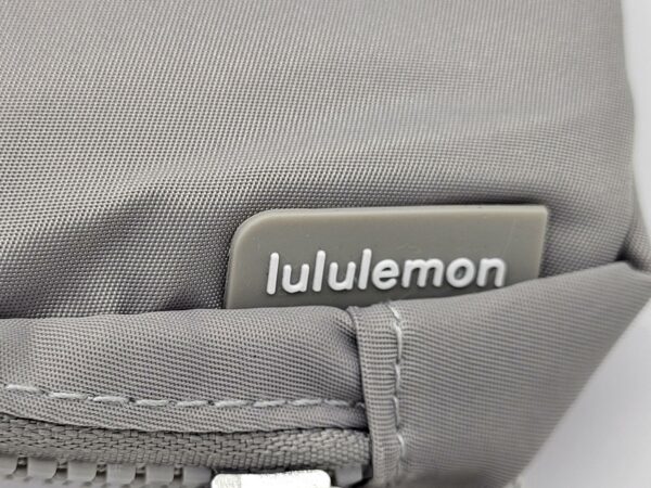 lululemon everywhere belt bag 1L silver, SHELF PULLS, 5523532, 20 units, PA - Image 6